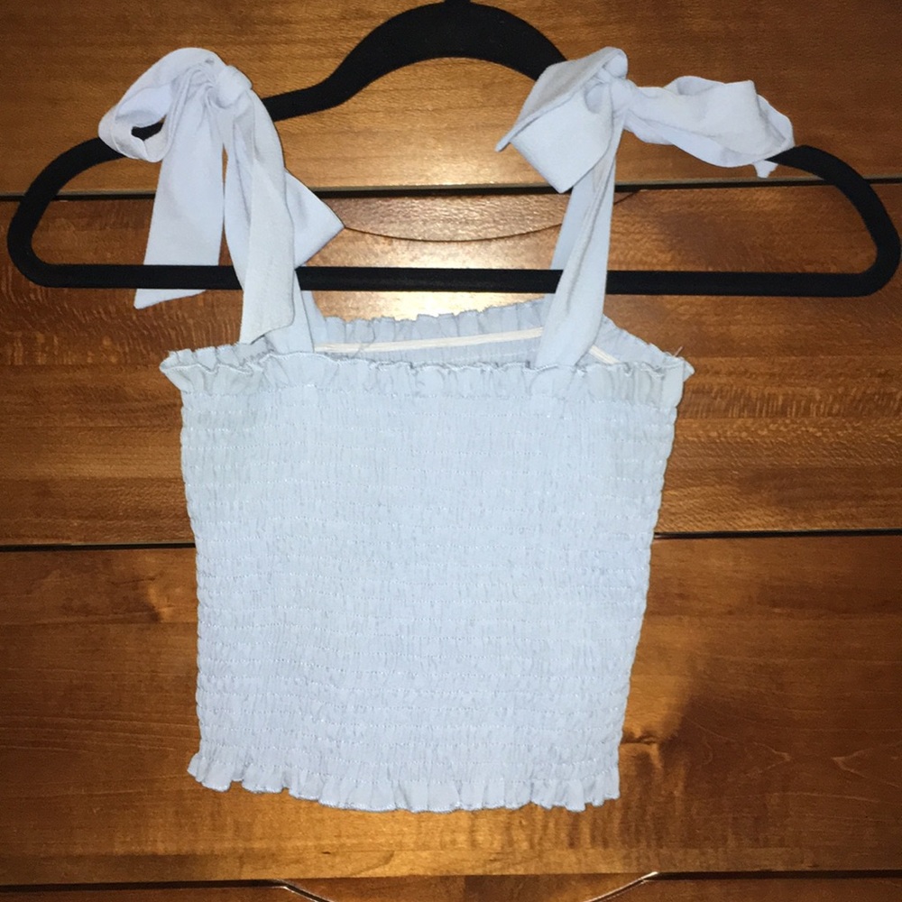 Tie Sleeve Crop Top